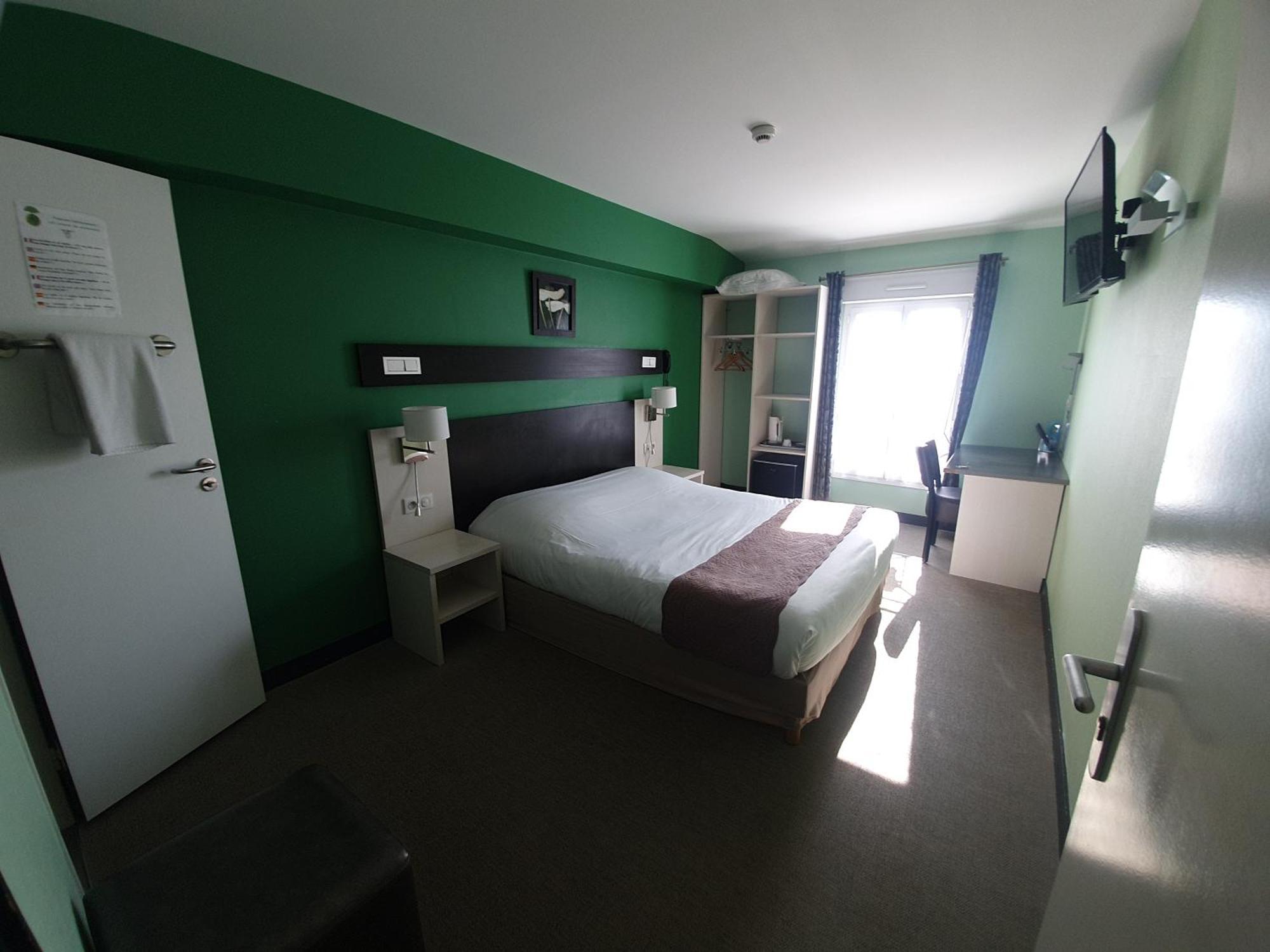 Auberge Des Lacs Bleus Clérac Room photo